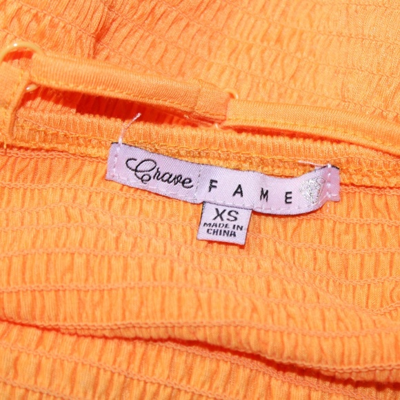 NWT Tangerine Crave Fame Juniors Smocked Halter Top Size XS - Picture 5 of 9